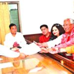 हरिद्वार संसदीय सीट से भाजपा प्रत्याशी त्रिवेन्द्र रावत ने नामांकन पत्र दाखिल किया