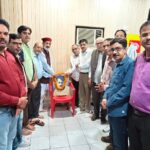 पत्रकारों ने दी गणेश शंकर विद्यार्थी को श्रद्धांजलि, परिसर में उनकी मूर्ति स्थापित करने की उठी माँग