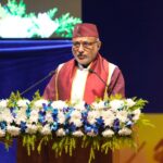 भारत के उपराष्ट्रपति ने स्नातकों से समर्पण और उद्देश्य की भावना के साथ अपने पेशेवर कर्तव्यों को निभाने का आग्रह किया