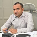 प्री-प्राइमरी से कक्षा 5 तक 7:30 बजे से 12:00 बजे तक तथा कक्षा 6 से 12 तक के लिए 7:30 बजे से 12:30 बजे तक कक्षाएं संचालित होंगी