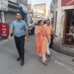 कुम्भ मेला की तैयारियों को लेकर मेलाधिकारी एवं अपर मेलाधिकारी ने पैदल भ्रमण कर कनखल क्षेत्र का लिया जायजा