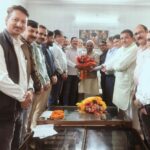 कैबिनेट मंत्री के सामने नवीन समय सारिणी एवं जनगणना ड्यूटी से संबंधित गंभीर समस्याओं को प्रमुखता से उठाया