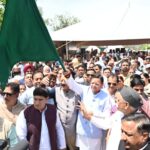 *मुख्यमंत्री ने ऋषिकेश से चार धाम जाने वाली बसों को हरी झंडी दिखाकर किया रवाना*