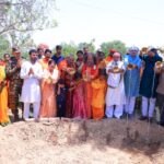 विश्व पृथ्वी दिवस के अवसर पर धरा का किया जलाभिषेक