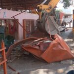 नगर में व्यापक अतिक्रमण हटाओ अभियान के तहत 80 से अधिक अस्थायी अतिक्रमण हटाए गए