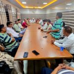माटी कला बोर्ड में प्रजापति समाज के लोगों को लेने की माँग,  कुम्हार समाज ने की बैठक आयोजित