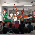 “तिरंगे की जिद” नाटक ने शहीदों के त्याग और राष्ट्रभक्ति का दिया सशक्त संदेश