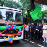 मुख्यमंत्री धामी ने 11 स्वच्छ ईंधन वाहनों को दिखाई हरी झंडी