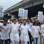 महानगर कांग्रेस कमेटी  ने चीनी के दामों में बढ़ोतरी के विरोध में केंद्र की मोदी सरकार के खिलाफ प्रदर्शन किया