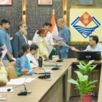 90 किराएदारों वाले जर्जर भजन आश्रम भवन का मामला गंभीर, डीएम ने दिए तत्काल एक्शन के निर्देश