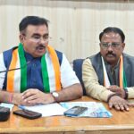कुंभ निर्माण कार्यों में निष्पक्षता और पारदर्शिता नहीं अपनाई जा रही है, बनी सड़कों को तोड़ा जा रहा है :